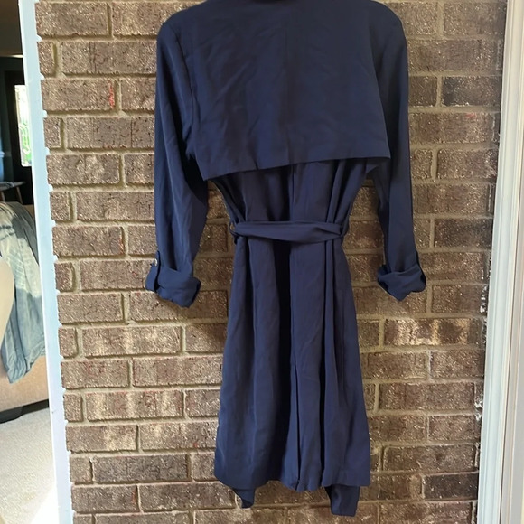 Eliane Rose rayon blend jacket with belt navy size medium - Picture 6 of 10
